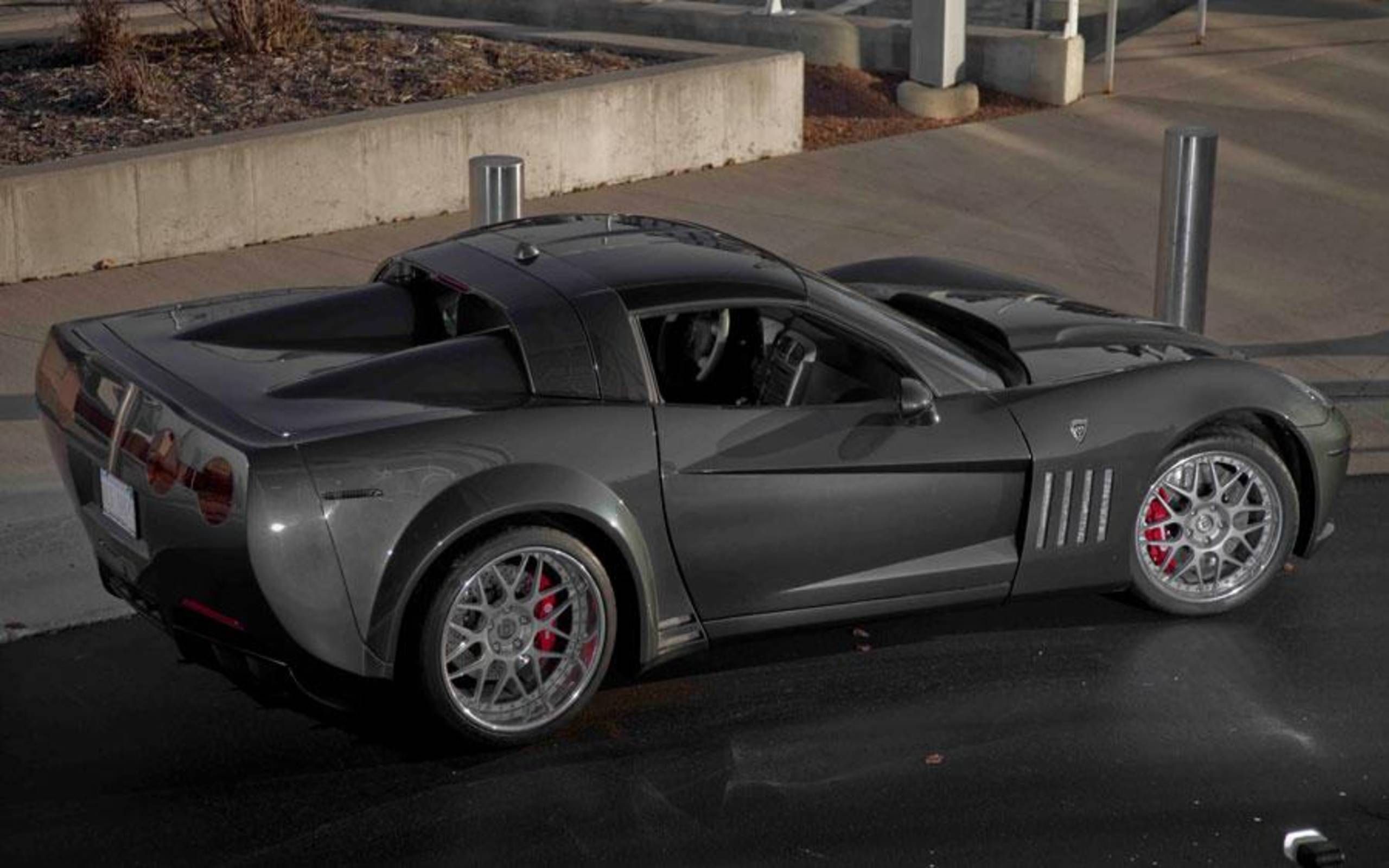 Bennett Coachworks ZX-1 Corvette : Finally, a use for that