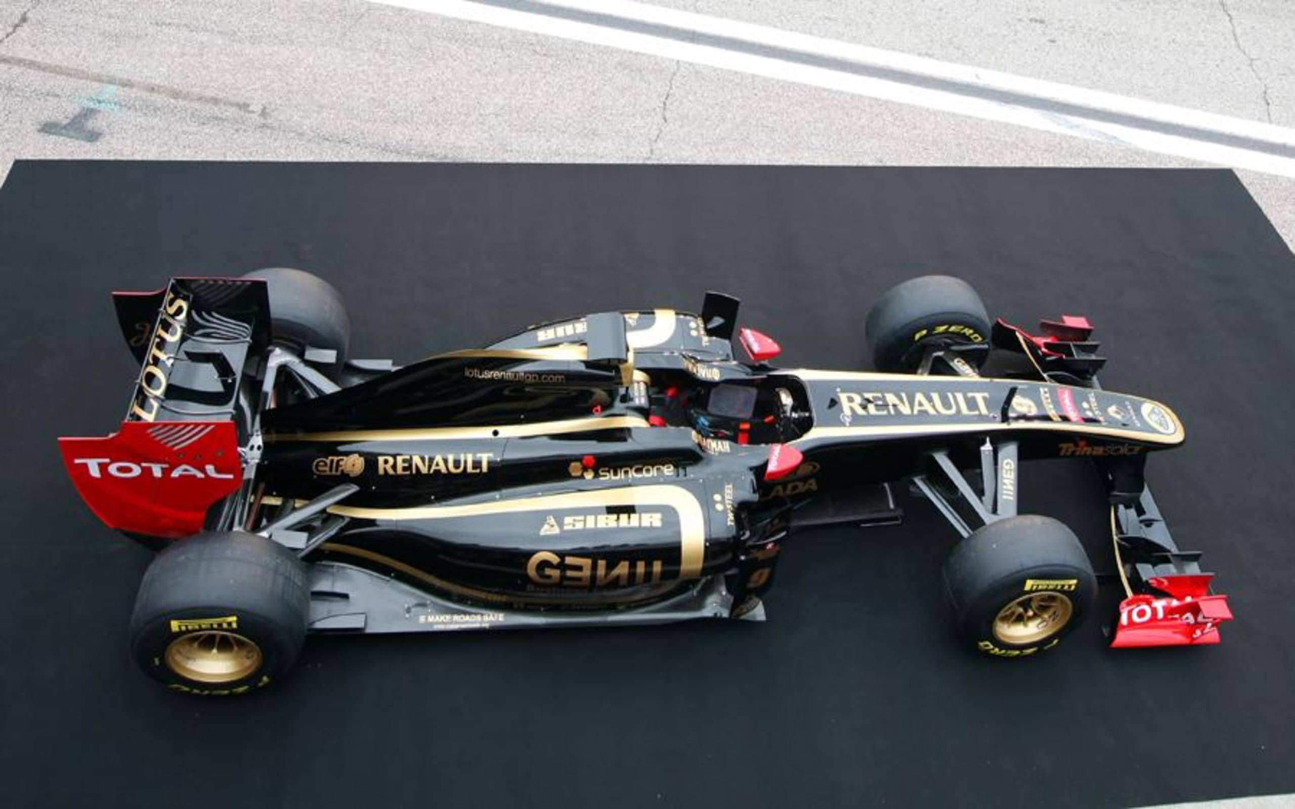 Formula One: Renault launches its R31 car