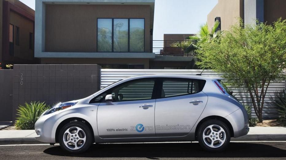 nissan electric car 2012