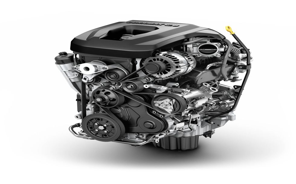 The Duramax 2.8-liter turbodiesel four cranks out 181 hp and 369 lb-ft of torque.