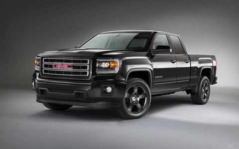 The 2015 Sierra Elevation Edition incorporates a body-colored grille surround, color-keyed door handles, mirror caps, side moldings and front and rear bumpers designed to give Elevation a sporty monochromatic appearance.
