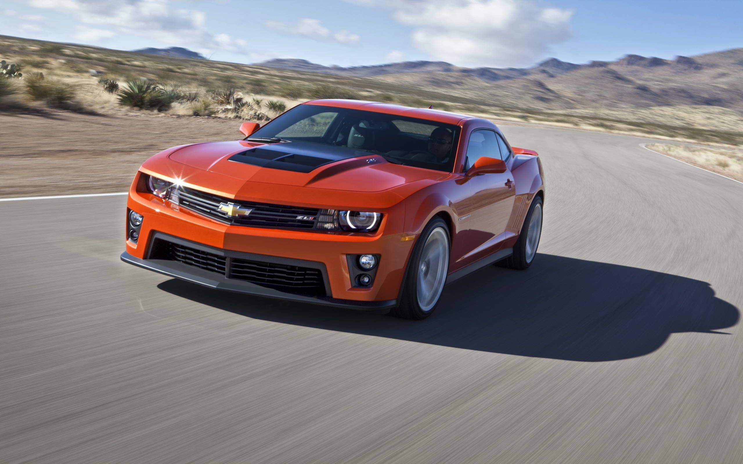 2015 Chevrolet Camaro ZL1 coupe review notes: Strong mechanicals, weak  interior