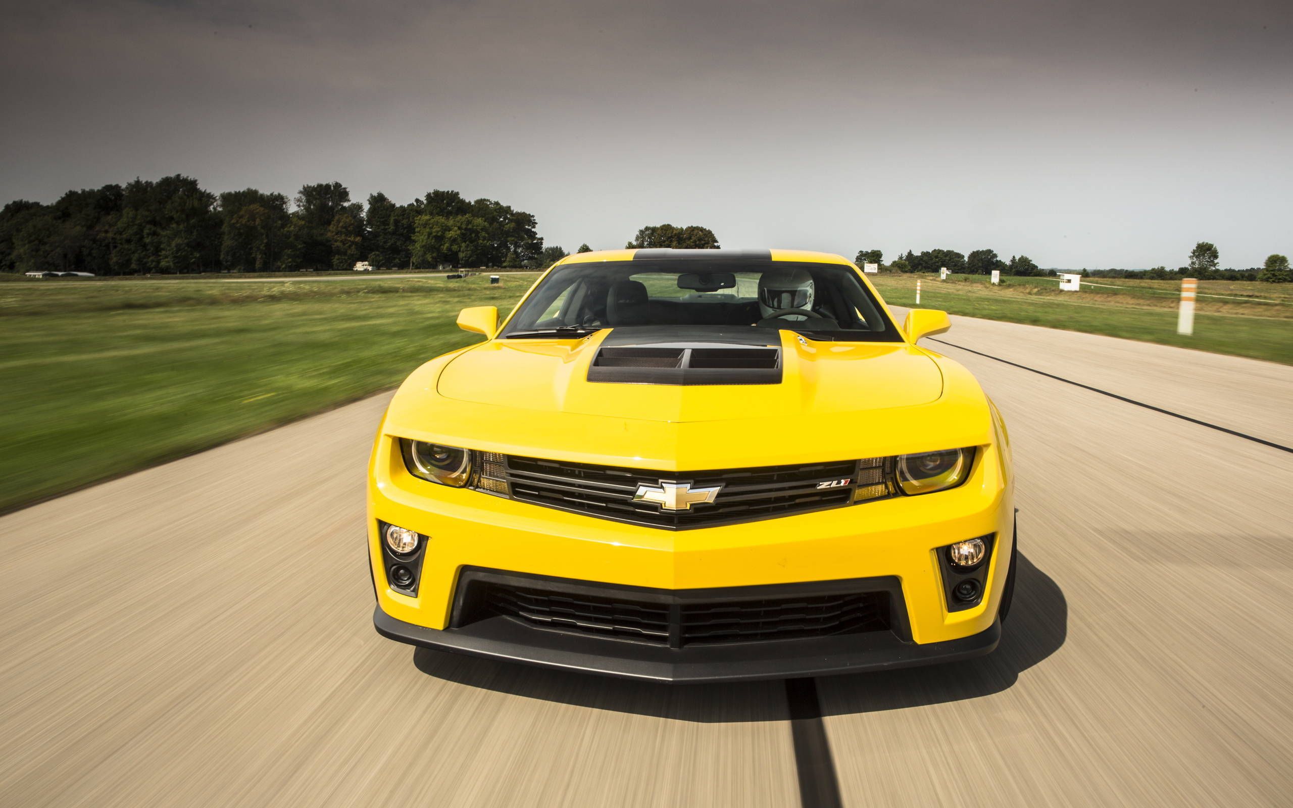 2015 Chevrolet Camaro Zl1 Coupe Review Notes: Strong Mechanicals, Weak  Interior