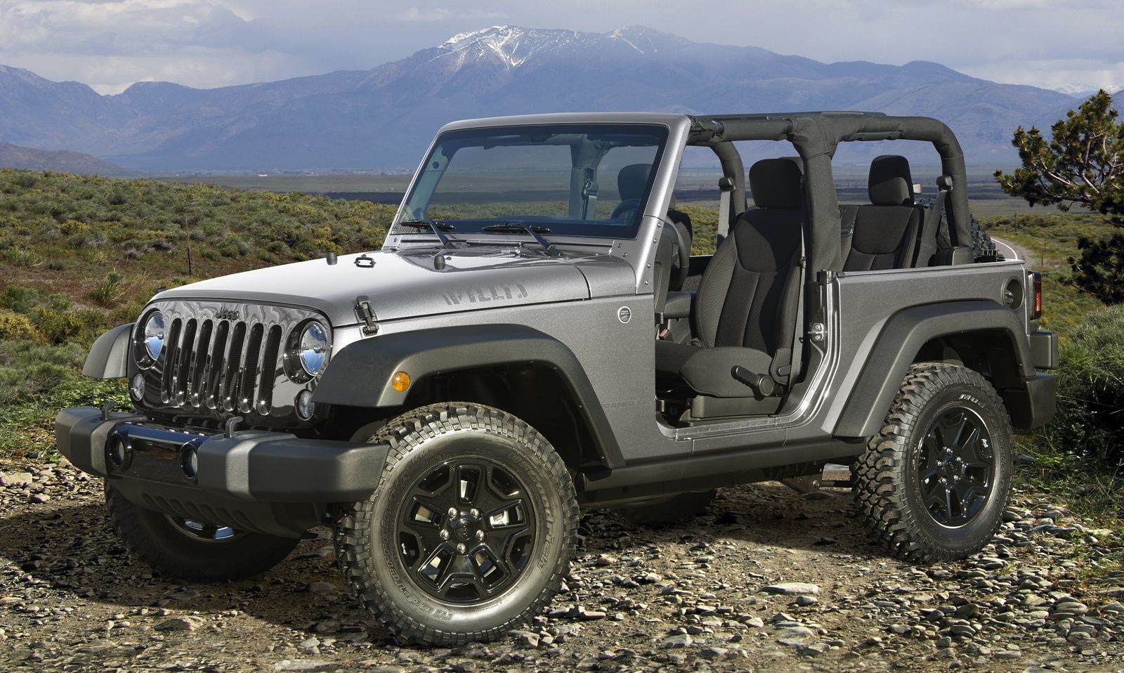 Next Jeep Wrangler won't go all-aluminum; all-wheel-drive Chrysler minivan  in the works
