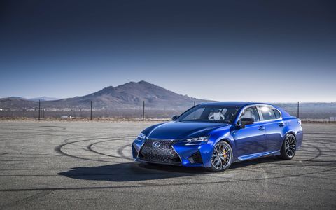 Packing a 467-hp 5.0-liter V8, the performance-oriented 2016 Lexus GS F sedan has made its official debut at the 2015 Detroit auto show.