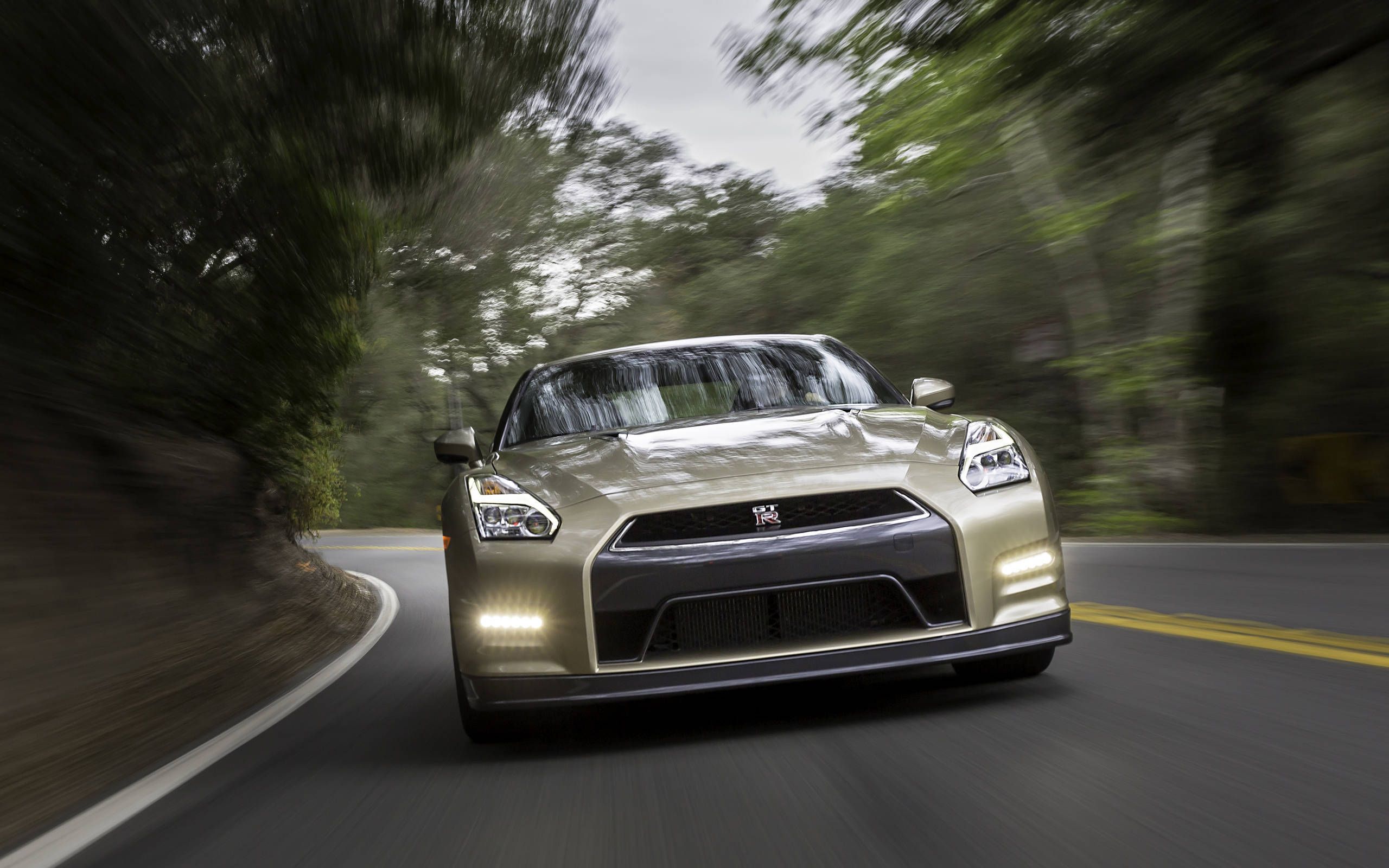 2016 Nissan GT-R Price, Value, Ratings & Reviews