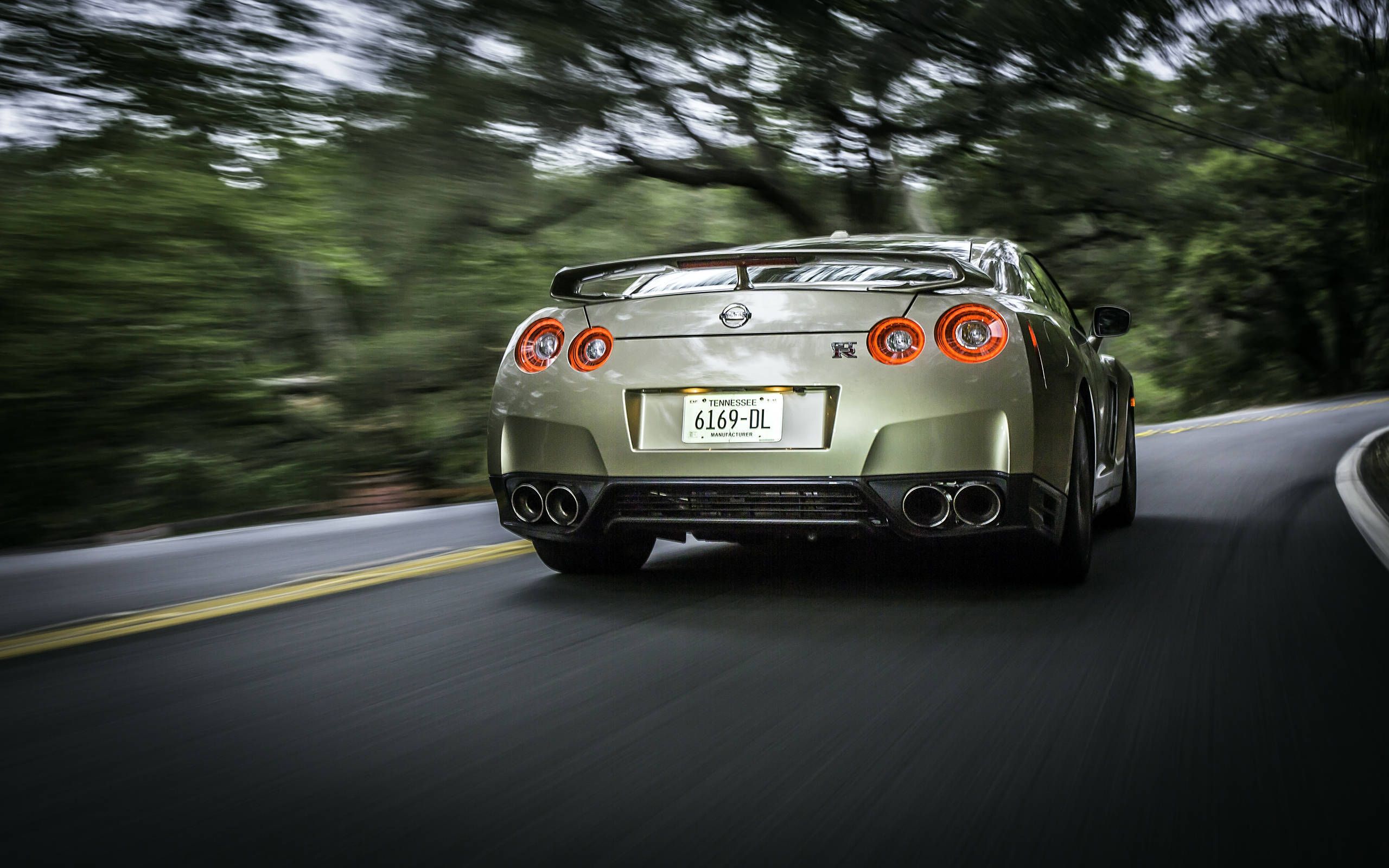 2016 Nissan GT-R Price, Value, Ratings & Reviews