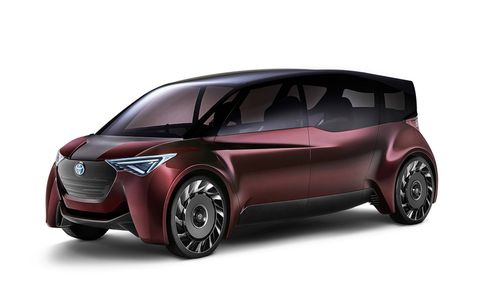 This hydrogen fuel cell concept promises a 621-mile range on a full charge, in addition to zero emissions.