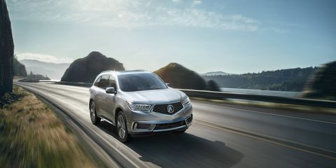The 2017 Acura MDX offers generally good road manners, plenty of power and a comfy interior.