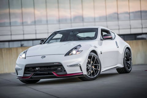 18 Nissan 370z Nismo Essentials I Should Love This