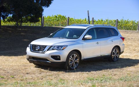 The 2017 Nissan Pathfinder has a 3.5-liter DOHC V6 making 284 hp and 259 lb-ft of torque.