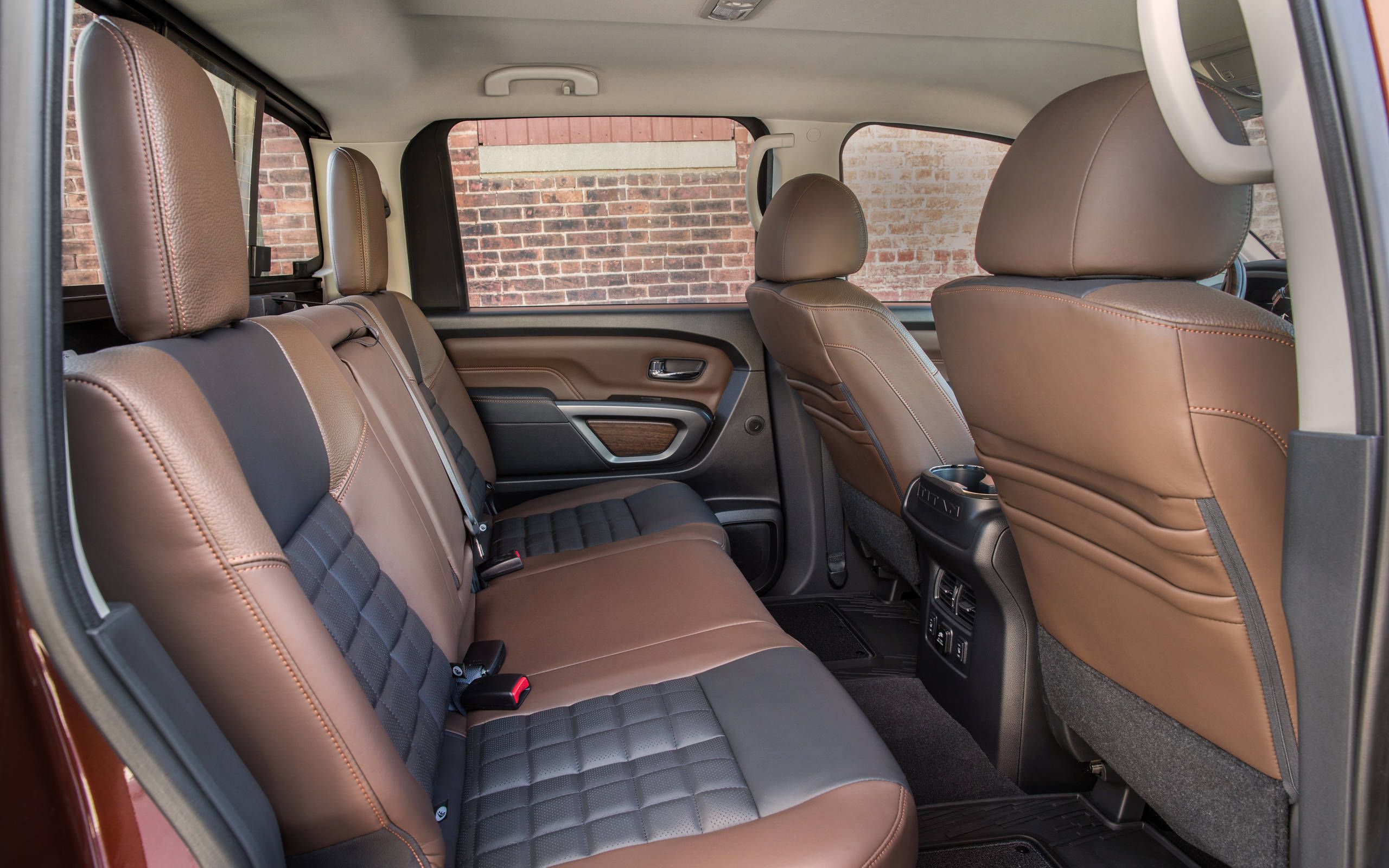 2017 nissan titan seat covers