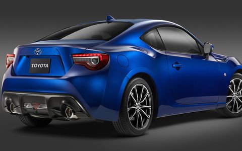 Check out the 2017 Toyota 86 sporting new design elements throughout.