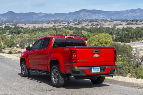The 2018 Chevy Colorado Diesel comes with a 186-hp, 369 lb-ft turbocharged I4.