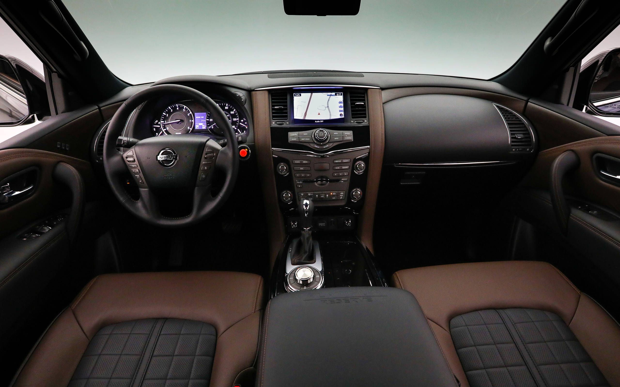 Gallery 2018 Nissan Armada interior shots