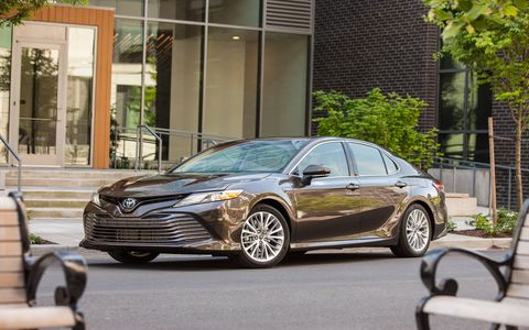The 2018 Toyota Camry  XLE Hybrid has a 2.5-liter I4 that produces a combined 208 in conjunction with the electric motor.
