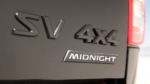 The Nissan Titan Midnight Edition takes the dark theme to the maximum.