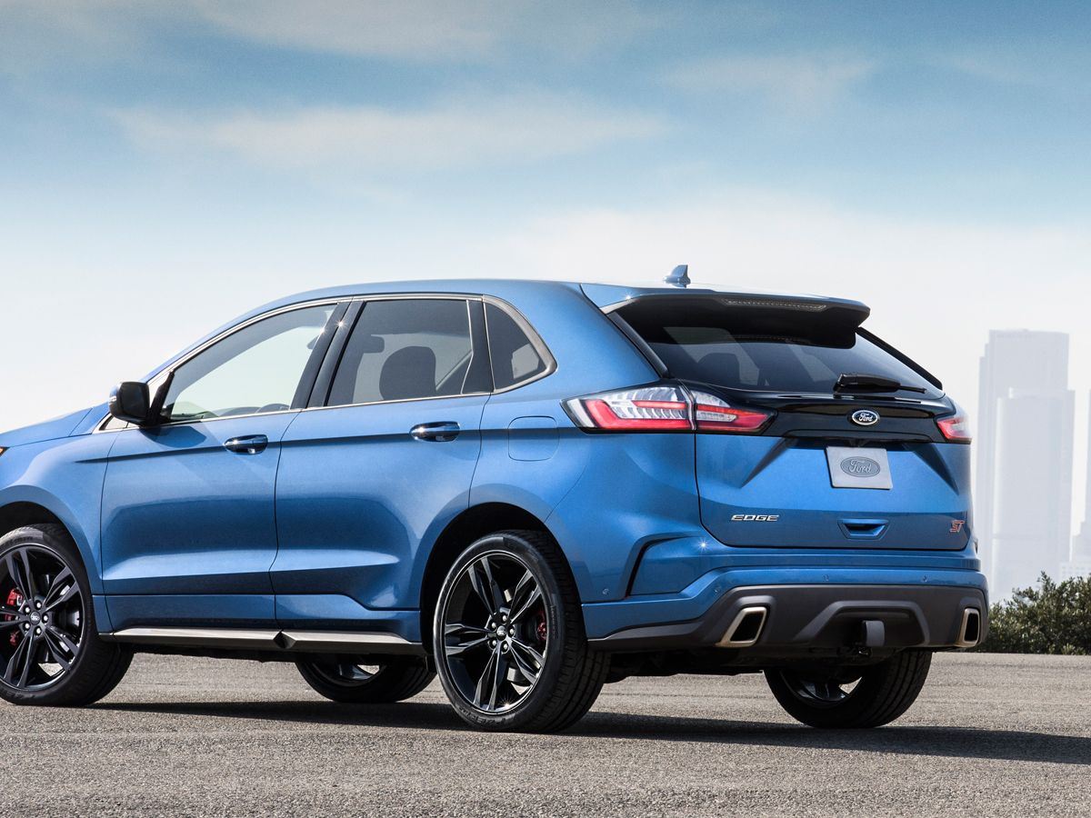 2019 Ford Edge St Essentials Fast But