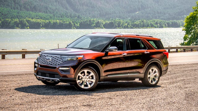 2020 Ford Explorer Platinum trim photos