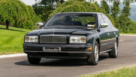 The President shared most of its parts with the Q45, but there are a few subtle differences.
