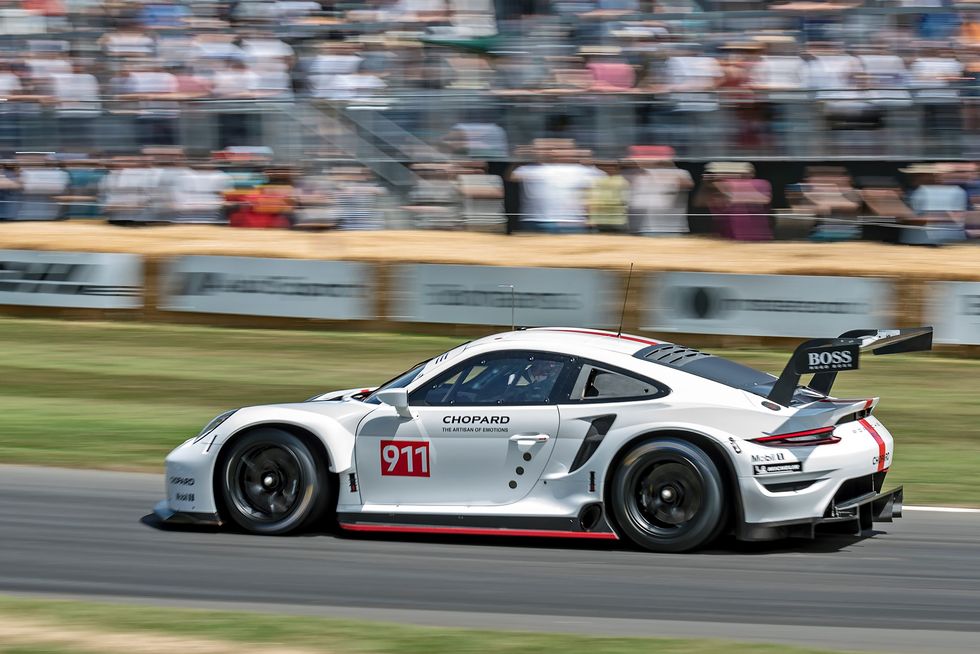 Porsche 911 RSR makes world debut at Goodwood
