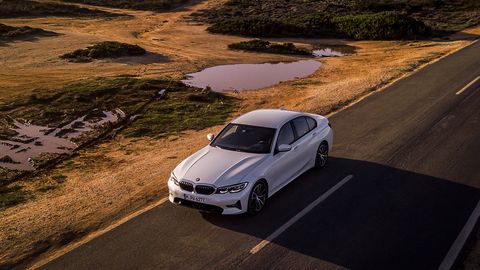 The 2021 BMW 330e <span><span>is tuned for 70 fewer peak hp (184) and a few more lb-ft of torque (300). </span></span>
