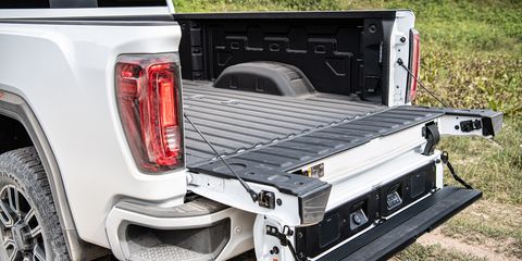 The 2020 GMC Sierra HD AT4 has <span><span>an all-wheel drive mode called “Auto 4WD” to complement the traditional, 2WD, 4WD High and 4WD Low modes.</span></span>
