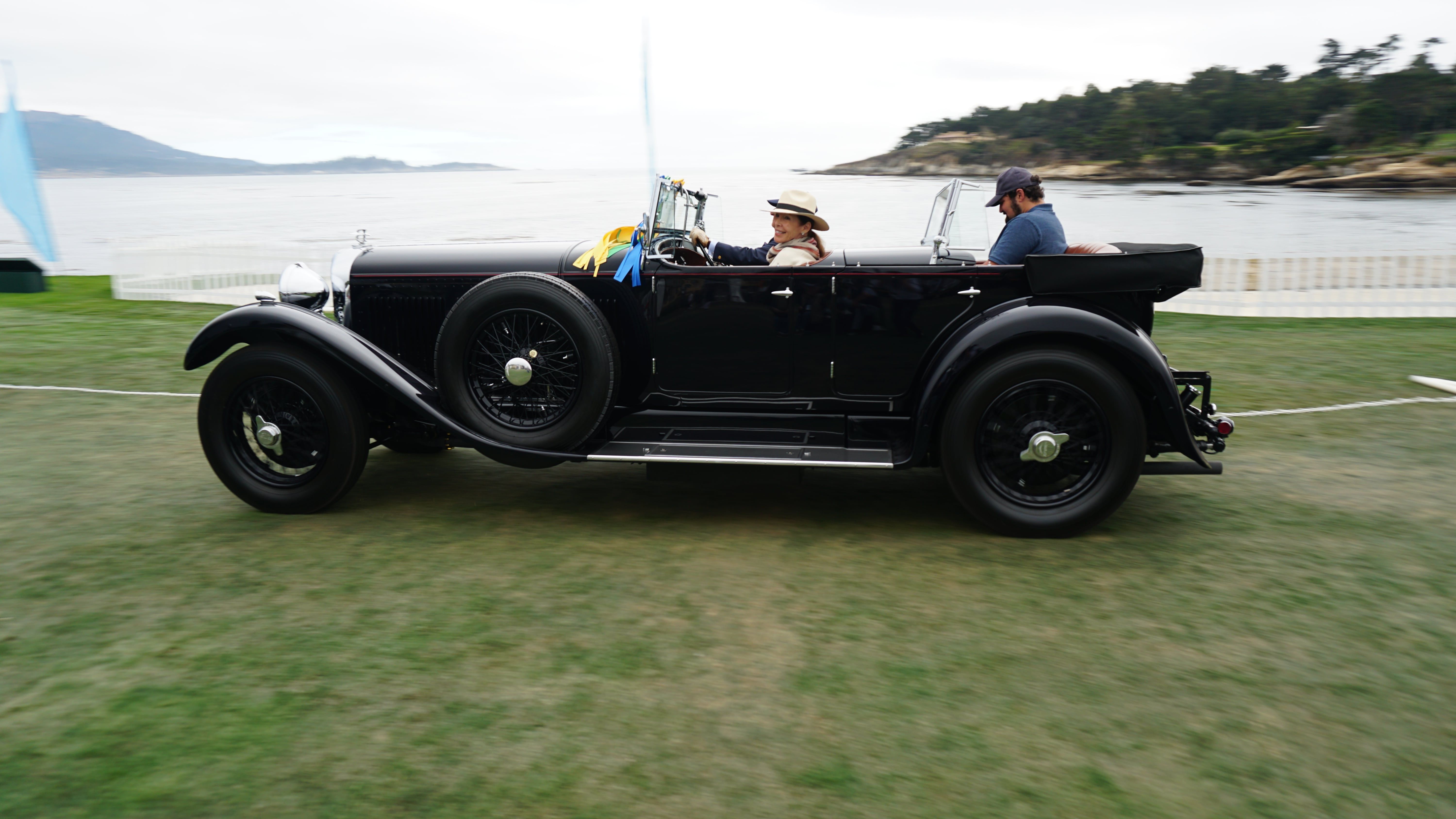 A Bentley wins the 2019 Pebble Beach Concours