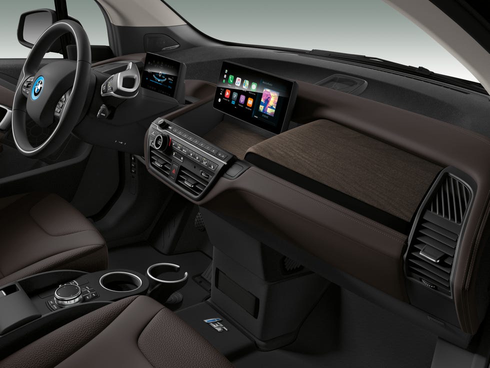 Interior of the&nbsp;2019 BMW i3 Sport.
