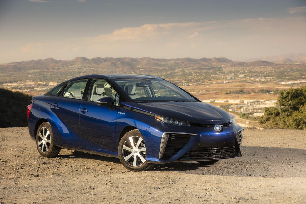 one year driving the toyota mirai hydrogen fuel cell vehicle begins now