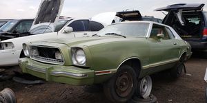 Land vehicle, Car, Motor vehicle, Vehicle, Muscle car, Classic car, Second generation ford mustang, Sedan, Hardtop, Coupé, 