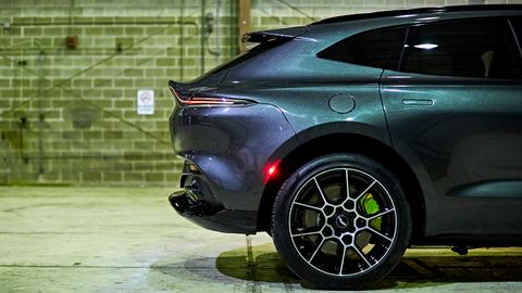 The Aston Martin DBX comes with green brake calipers.
