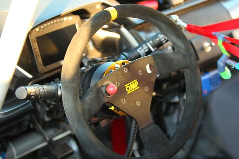 Nothing like a steering wheel with just one button. Keep your focus on steering
