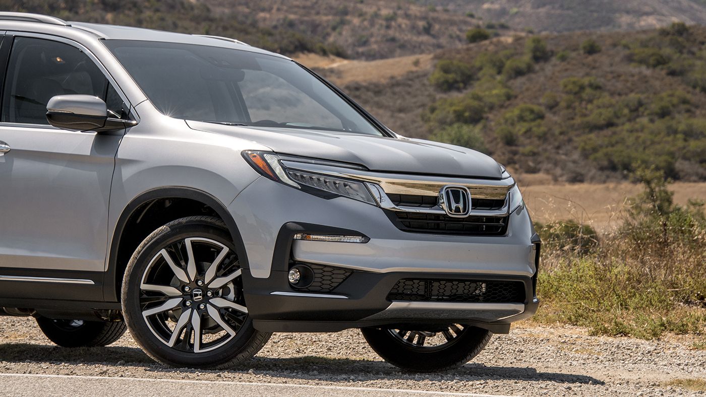 2019 Honda Pilot Elite essentials Not just a minivan in disguise