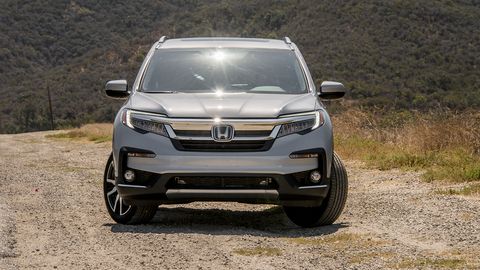 Honda has updated the Pilot for the 2019 model year, making subtle changes to the exterior and interior.