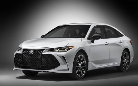 In Touring trim the Avalon features a honeycomb-patterned grille and front fascia.