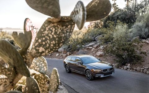Wagons combine the practicality of an SUV with the comfort and responsiveness of a sedan. You get both with the V90 Cross Country T6 AWD.
