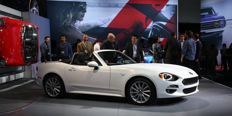 The 2017 Fiat 124 Spider makes it debut at the LA Auto Show, with sales to start during the summer of 2016.