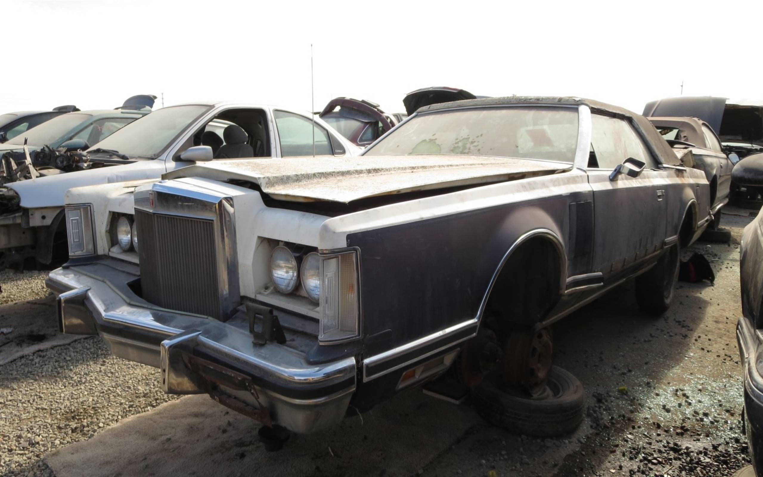 Junkyard Treasure 1979 Lincoln Continental Mark V Bill Blass