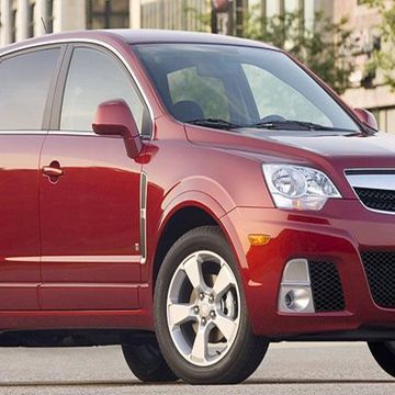 The Saturn Vue Red Line strikes a good balance between performance and comfort.