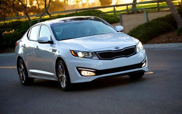 The 2013 Kia Optima SXL is powered by a turbocharged 2.0-liter four-cylinder making 274 hp and 269 lb-ft of torque.