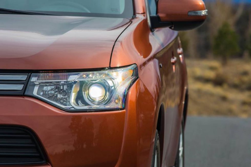 2014 Mitsubishi Outlander Sport Specs, Price, MPG & Reviews