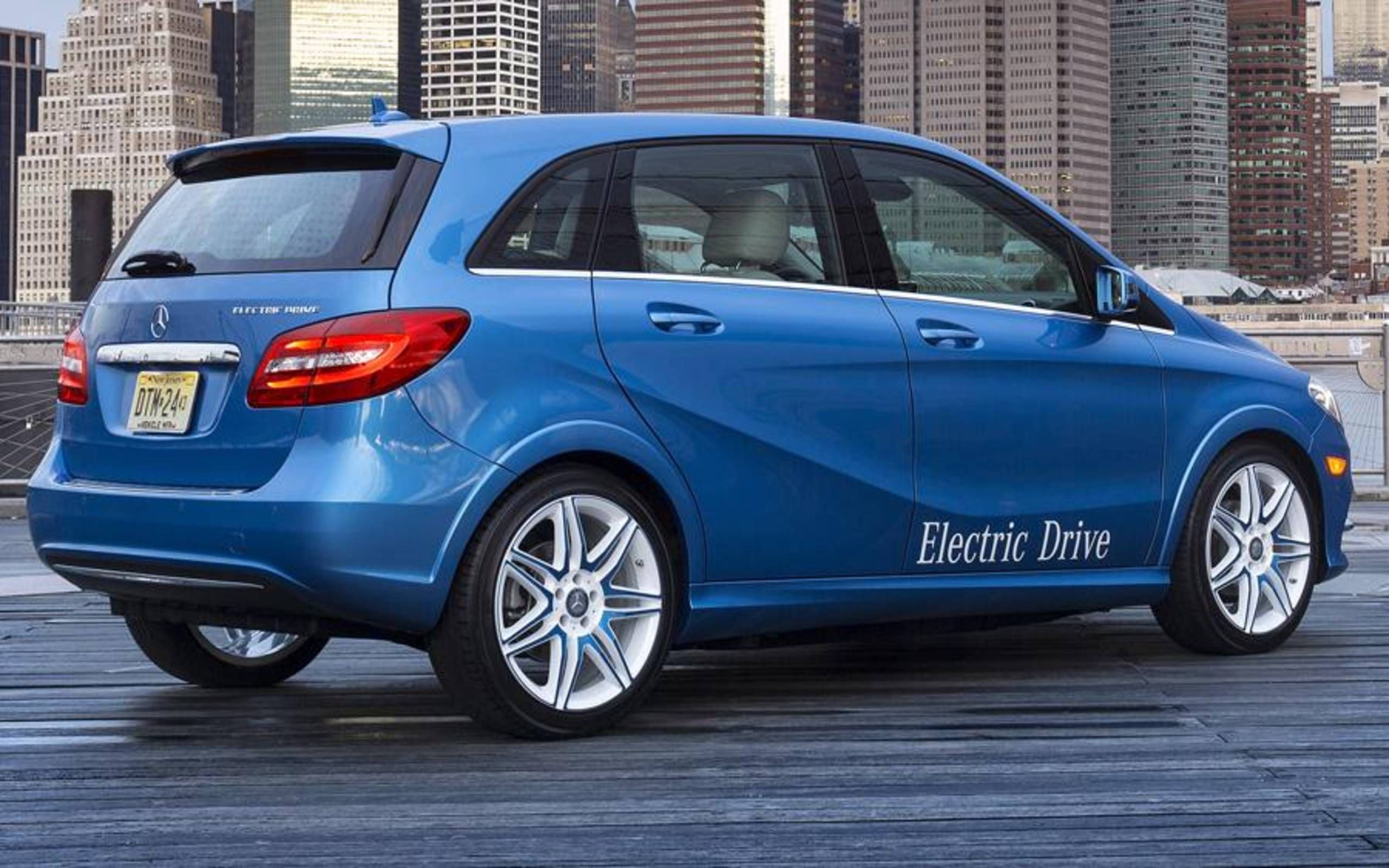 Mercedes-Benz rolls out B-class EV at New York auto show