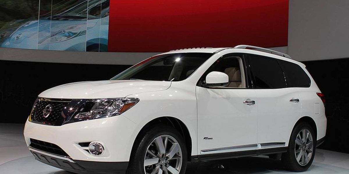The Nissan Pathfinder hybrid debuted at the New York auto show.