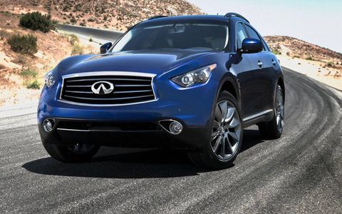 A front view of the 2012 Infiniti FX35.