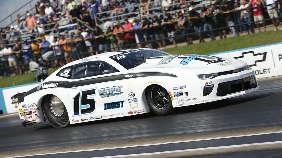 Gray grabbed his second consecutive victory during the Countdown to the Championship with his pass of 6.622 at 207.62 mph.