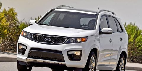 The 2013 Kia Sorento is powered by a 3.5-liter V6 making 276 hp and 248 lb-ft of torque.