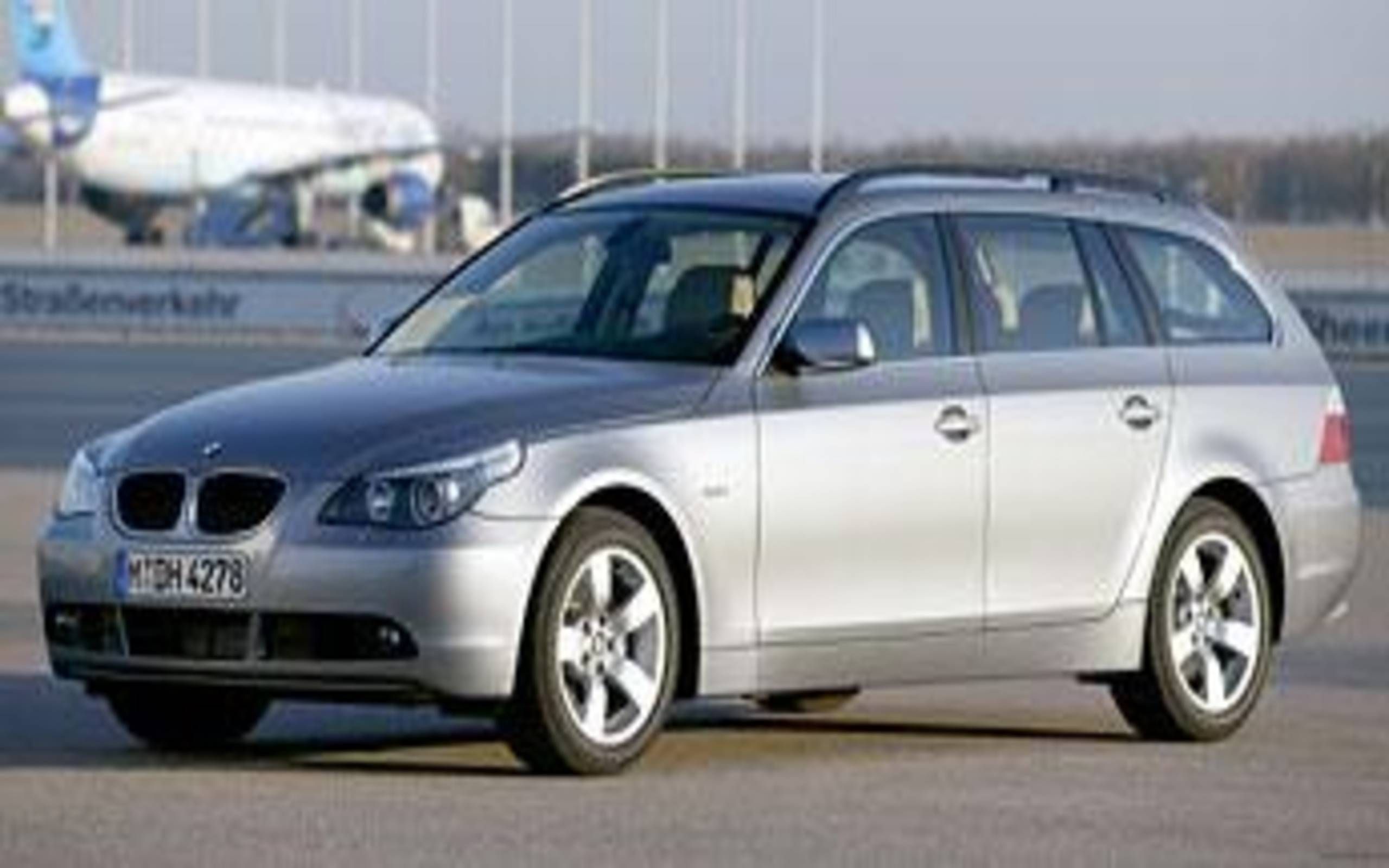 2005 BMW Touring: Latest 5 series Touring gets bigger, lighter