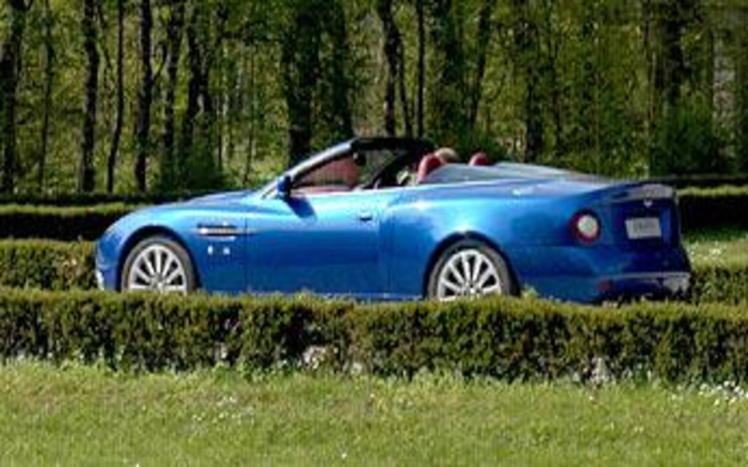2005 Aston Martin Zagato Vanquish Roadster: Zagato Opens