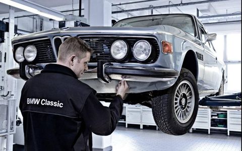 Restoration work for customers in the BMW Classic workshop